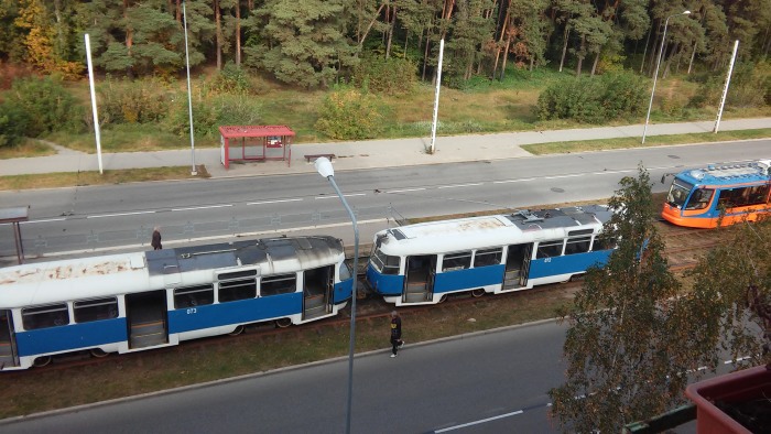 Знакомство на остановке