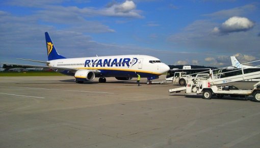 Ryanair     1  