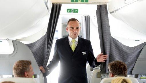      :  airBaltic   