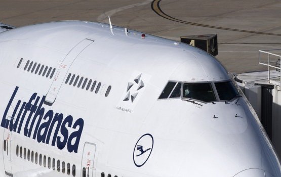   Lufthansa     