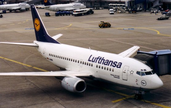 Lufthansa   850  - :    