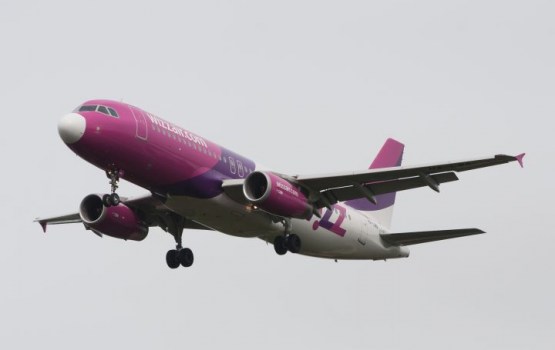 Wizz Air       ()